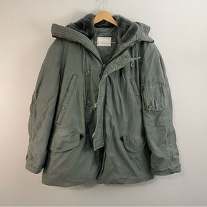 US Military Parka N-3B Thick Vintage Extreme Cold‎ Weather Size Large